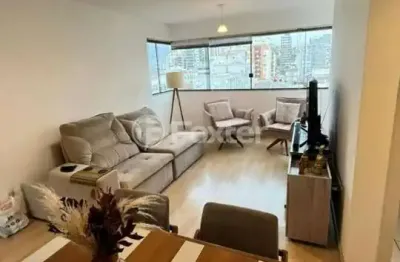 Apartamento com 2 quartos à venda na rua botafogo, 654, menino deus, porto alegre, 62 m2 por r$ 535.000