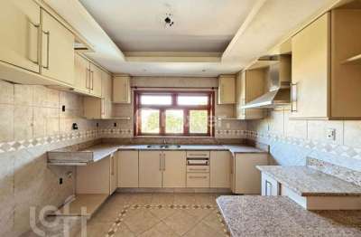 Casa com 3 quartos à venda na rua doutor pitrez, 616, ipanema, porto alegre, 191 m2 por r$ 549.900