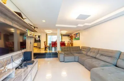 Casa com 3 quartos à venda na Rua Luiz Domingos da Silva, 141, Parque da Matriz, Cachoeirinha, 255 m2 por R$ 850.000