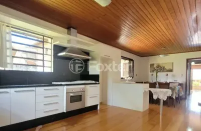 Casa com 3 quartos à venda na rua claudino antônio frizzo, 624, santa catarina, caxias do sul, 270 m2 por r$ 990.000