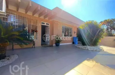 Casa com 3 quartos à venda na rua itamirim, 100, itacorubi, florianópolis, 139 m2 por r$ 1.800.000