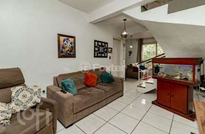 Casa em condomínio fechado com 3 quartos à venda na rua joaquim cruz, 331, santo antônio, porto alegre, 157 m2 por r$ 530.000