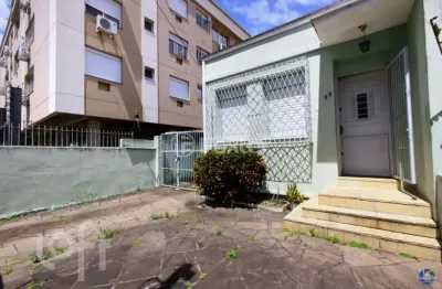 Casa com 3 quartos à venda na Rua Padre Caldas, 95, Partenon, Porto Alegre, 128 m2 por R$ 375.000