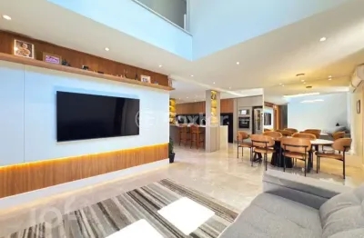 Casa com 4 quartos à venda na rua victor silva, 455, camaquã, porto alegre, 245 m2 por r$ 1.200.000