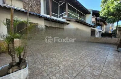 Casa com 4 quartos à venda na rua dona adda mascarenhas de moraes, 471, jardim itu sabará, porto alegre, 350 m2 por r$ 996.000