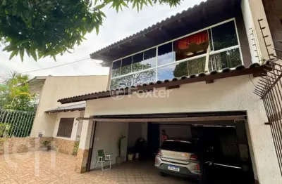 Casa com 4 quartos à venda na rua dona adda mascarenhas de moraes, 471, jardim itu sabará, porto alegre, 350 m2 por r$ 996.000