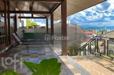 Casa com 4 quartos à venda na Rua Mário Cândido da Silva, 18, Abraão, Florianópolis, 406 m2 por R$ 2.777.000
