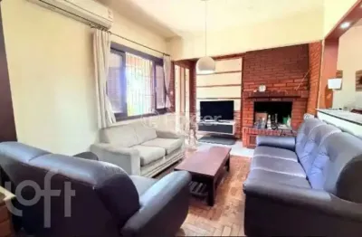 Casa com 3 quartos à venda na rua silveira martins, 11198, centro, novo hamburgo, 211 m2 por r$ 650.000