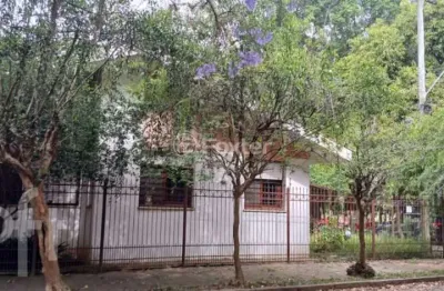 Casa com 3 quartos à venda na rua rubens rosa guedes, 55, jardim itu sabará, porto alegre, 260 m2 por r$ 895.000
