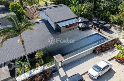 Casa com 3 quartos à venda na servidão caminho dos surfistas, 193, campeche, florianópolis, 144 m2 por r$ 6.700.000