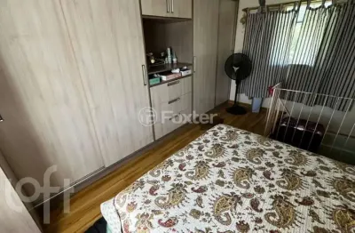 Casa em condomínio fechado com 2 quartos à venda na rua mura, 356, guarujá, porto alegre, 45 m2 por r$ 246.000