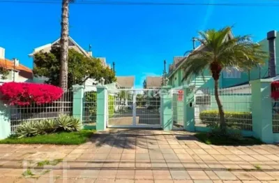 Casa em condomínio fechado com 4 quartos à venda na rua jacipuia, 275, guarujá, porto alegre, 257 m2 por r$ 650.000