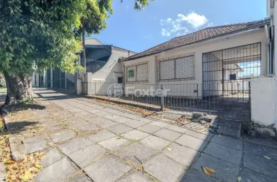 Casa com 3 quartos à venda na avenida benno mentz, 1283, vila ipiranga, porto alegre, 145 m2 por r$ 550.000