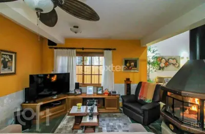 Casa com 4 quartos à venda na rua doutor mário totta, 1440, tristeza, porto alegre, 287 m2 por r$ 1.500.000