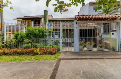 Casa com 3 quartos à venda na Rua Professora Thereza Noronha, 60, Espírito Santo, Porto Alegre, 163 m2 por R$ 690.000
