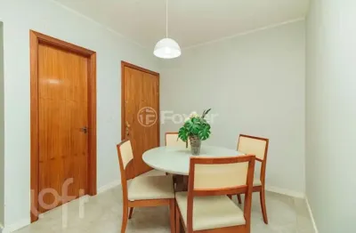 Apartamento com 2 quartos à venda na avenida icaraí, 1254, cristal, porto alegre, 58 m2 por r$ 430.000