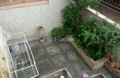 Apartamento com 2 quartos à venda na rua comendador rheingantz, 30, auxiliadora, porto alegre, 57 m2 por r$ 268.000