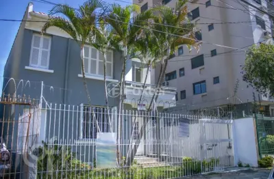 Casa com 5 quartos à venda na rua joão guimarães, 978, santa cecília, porto alegre, 382 m2 por r$ 1.780.000