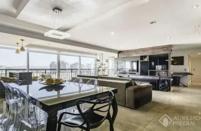 Apartamento com 4 quartos à venda na avenida túlio de rose, 400, jardim europa, porto alegre, 141 m2 por r$ 2.350.000