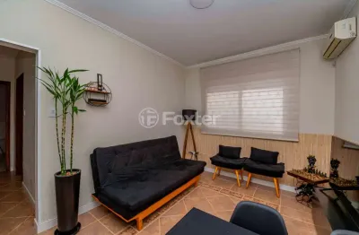 Apartamento com 2 quartos à venda na Avenida Getúlio Vargas, 293, Azenha, Porto Alegre, 57 m2 por R$ 330.000
