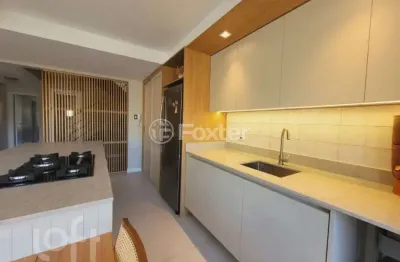 Apartamento com 3 quartos à venda na Rua Monte Alverne, 32, Chácara das Pedras, Porto Alegre, 217 m2 por R$ 1.890.000