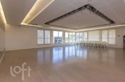 Casa com 3 quartos à venda na rua carajá, 051, vila assunção, porto alegre, 431 m2 por r$ 1.700.000