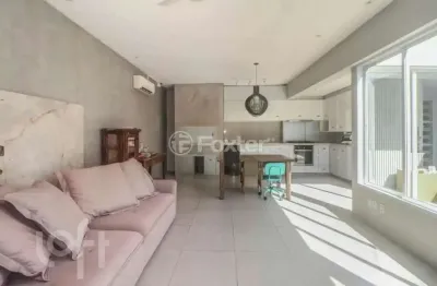 Casa com 4 quartos à venda na travessa venezuela, 85, navegantes, porto alegre, 356 m2 por r$ 1.590.000