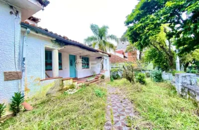 Casa com 3 quartos à venda na rua general souza doca, 202, petrópolis, porto alegre, 654 m2 por r$ 2.400.000