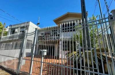 Casa com 4 quartos à venda na rua damasco, 123, azenha, porto alegre, 350 m2 por r$ 1.400.000