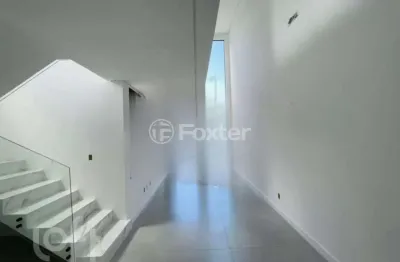 Casa com 3 quartos à venda na rua fernando bauther da silva, 817, ingleses do rio vermelho, florianópolis, 125 m2 por r$ 1.250.000