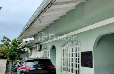 Casa com 3 quartos à venda na rua luiz gonzaga valente, 77, jardim atlântico, florianópolis, 268 m2 por r$ 1.200.000