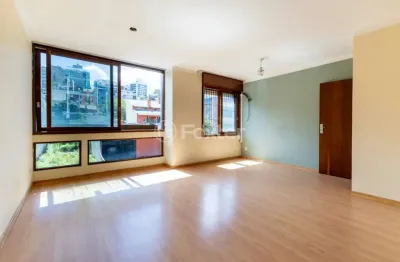 Apartamento com 2 quartos à venda na rua carlos trein filho, 135, auxiliadora, porto alegre, 84 m2 por r$ 440.000