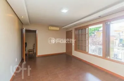 Casa com 3 quartos à venda na rua líbia, 157, vila ipiranga, porto alegre, 100 m2 por r$ 1.300.000