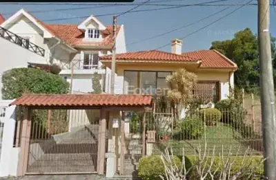 Casa com 3 quartos à venda na rua professor othon santos silva, 45, espírito santo, porto alegre, 147 m2 por r$ 750.000