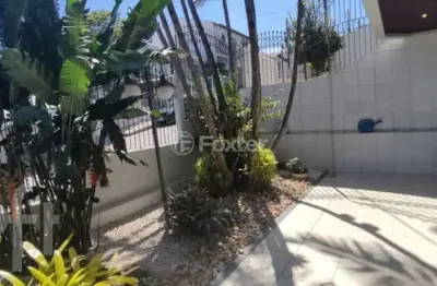 Casa com 4 quartos à venda na rua canasvieiras, 56, bela vista, são josé, 342 m2 por r$ 1.800.000