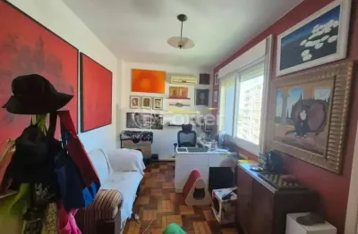 Apartamento com 2 quartos à venda na avenida independência, 742, independência, porto alegre, 100 m2 por r$ 485.000