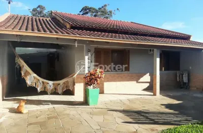 Casa com 3 quartos à venda na rua dona mariana, 1481, restinga, porto alegre, 196 m2 por r$ 399.000