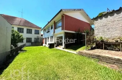 Casa com 3 quartos à venda na avenida general daltro filho, 650, canudos, novo hamburgo, 259 m2 por r$ 1.298.000
