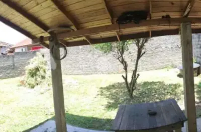 Casa com 3 quartos à venda na rua campos novos, 23, barra do aririú, palhoça, 127 m2 por r$ 580.000