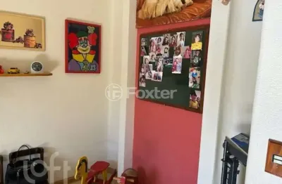 Casa com 7 quartos à venda na rua santa cecília, 1440, rio branco, porto alegre, 325 m2 por r$ 2.120.000