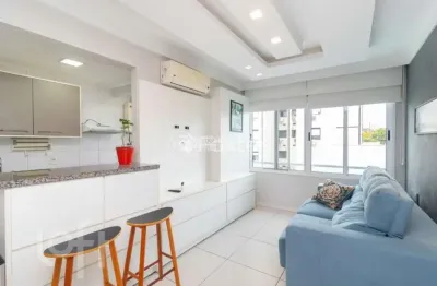 Apartamento com 2 quartos à venda na Rua Doutor Pereira Neto, 715, Tristeza, Porto Alegre, 56 m2 por R$ 535.000