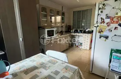 Casa com 4 quartos à venda na rua corrêa lima, 24, santa tereza, porto alegre, 197 m2 por r$ 990.000