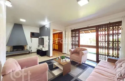 Casa com 3 quartos à venda na Avenida Saul Nonnenmacher, 400, Ipanema, Porto Alegre, 177 m2 por R$ 1.400.000