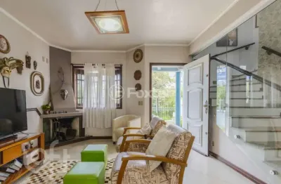Casa com 5 quartos à venda na Rua Grécia, 80, Marechal Rondon, Canoas, 240 m2 por R$ 2.190.000