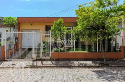 Casa com 3 quartos à venda na Rua Doutor Derly Monteiro, 600, Jardim Itu Sabará, Porto Alegre, 200 m2 por R$ 920.000