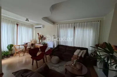 Casa com 3 quartos à venda na Travessa Professor Emeterio Garcia Fernandez, 435, Cristo Redentor, Porto Alegre, 199 m2 por R$ 1.250.000