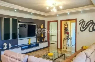Casa com 4 quartos à venda na Rua Silvério Souto, 294, Teresópolis, Porto Alegre, 1 m2 por R$ 900.000