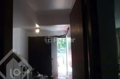 Casa com 4 quartos à venda na Rua Barão de Teffe, 300, Menino Deus, Porto Alegre, 300 m2 por R$ 1.500.000