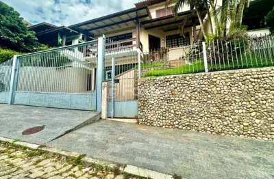 Casa com 4 quartos à venda na Rua Mário Cândido da Silva, 110, Abraão, Florianópolis, 263 m2 por R$ 3.300.000
