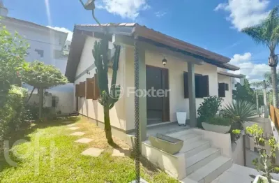 Casa com 3 quartos à venda na Rua Barão de Santo Ângelo, 770, Hamburgo Velho, Novo Hamburgo, 115 m2 por R$ 699.000